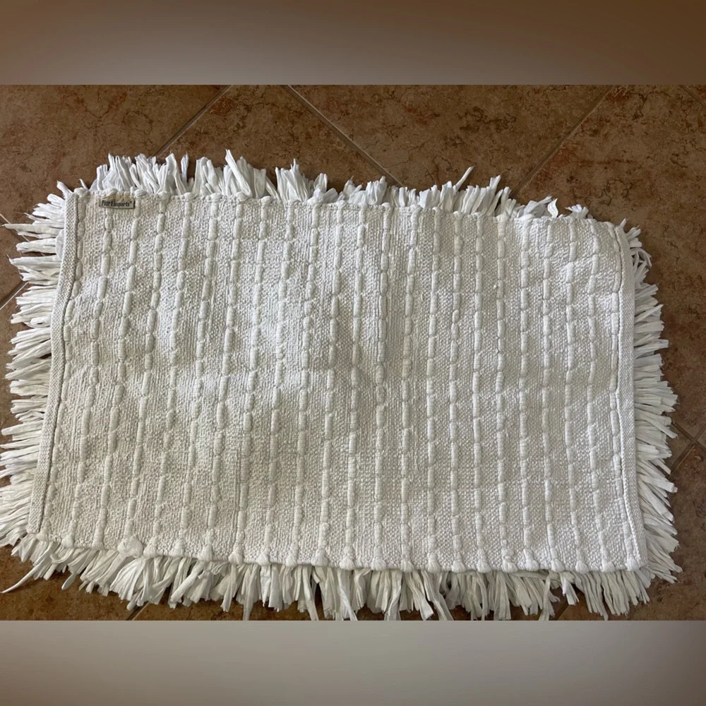 White Shag Bath Rug - Plush Cotton Bathroom Mat